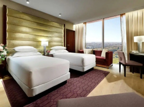 Hyatt Regency Barcelona Tower