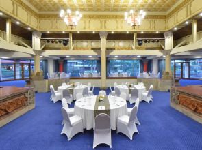 Nusa Dua Beach Hotel and Spa 