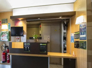 B&B HOTEL Avignon (1)