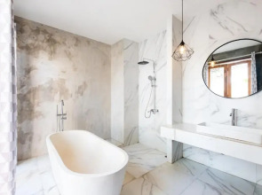 Kakul Villas & Suites