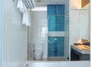 KC Beach Club & Pool Villas