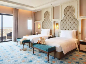 Отель Jumeirah Al Qasr Dubai