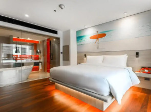 Отель Radisson RED Phuket Patong Beach