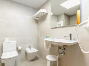 Отель Castilla Alicante