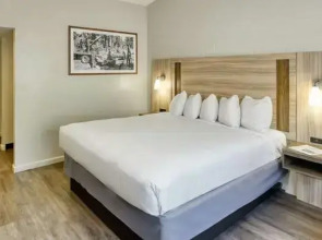 Yavapai Lodge - West & East