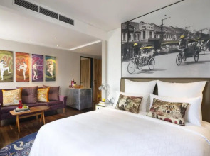 Hotel Indigo Bangkok Wireless Road by IHG