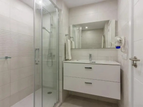 Klayman Diamond Aparthotel