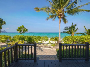 Phi Phi Holiday Resort – SHA Extra Plus