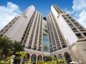 Hotel The Royal Plaza