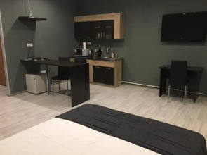 Apart-Complex Studio 103