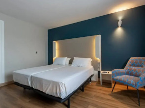 Travelodge Malaga Airport Отель