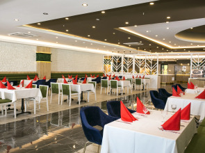 Отель Sailor's Beach Club