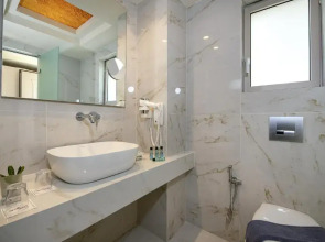 Vantaris Luxury Beach Resort