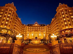 Tokyo Disneyland Hotel