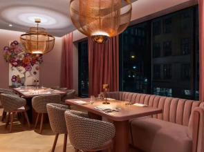 Revery Toronto Downtown, Curio Collection by Hilton