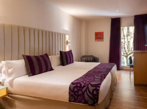 Отель Sansi Barcelona 