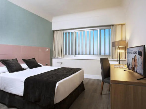 Отель Chamartin The One