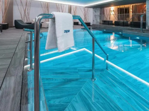 Отель Suites del Mar By Melia