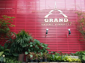 Отель Grand Pinnacle