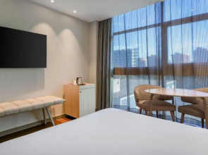 Отель AC Som by Marriott