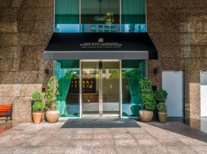 The Ritz-Carlton Residences, Dubai International Financial Centre