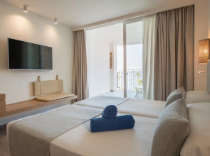 Отель Blau Parc 