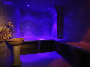 Borghese Palace Art Hotel