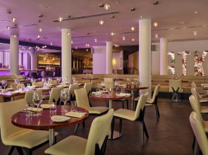 The Westminster London, Curio Collection by Hilton