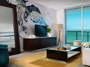 Solé Miami, A Noble House Resort