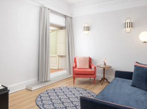 Anglo American Hotel Florence, Curio Collection by Hilton