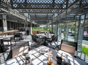 Al Bandar Rotana – Creek