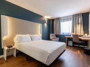 Travelodge Malaga Airport Отель