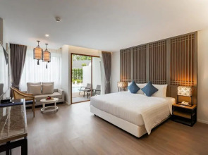 Bella Nara Phuket Naiyang Beach