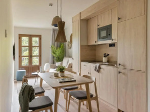 Naitly Ronda Sant Antoni Barcelona