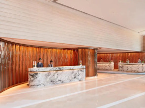 Four Seasons Hotel Hong Kong