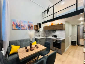 Happy People в квартале Свистуха