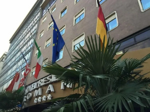 Отель Romana Residence