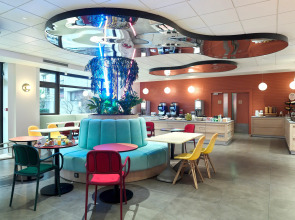 B&B HOTEL Paris 17 Batignolles