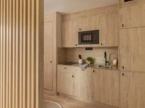 Naitly Ronda Sant Antoni Barcelona