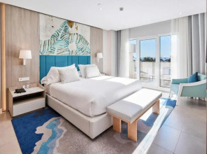 Отель Alanda Marbella Hotel