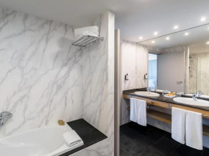 Occidental Atenea Mar- Adults Only