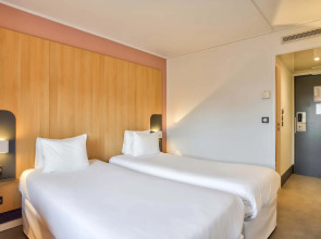 B&B HOTEL Paris 17 Batignolles