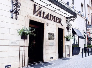 Valadier Hotel