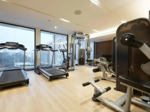 The Quarter Phromphong by UHG