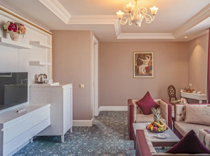 Royal Taj Mahal - All Inclusive