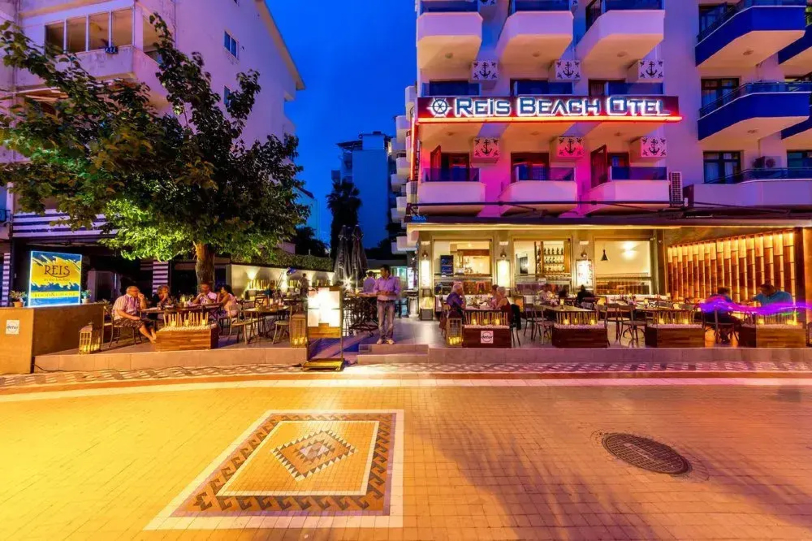 Reis Beach Hotel&Restaurant