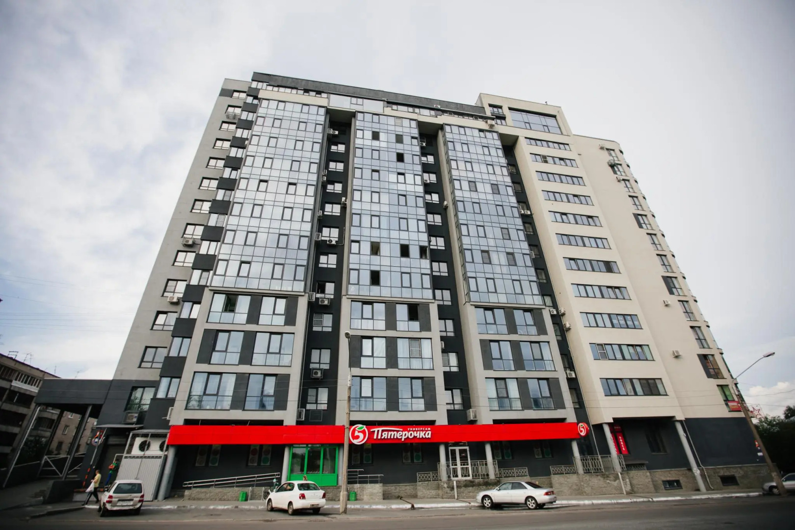 ЖивиТУТ на проспекте Комсомольский 80Е