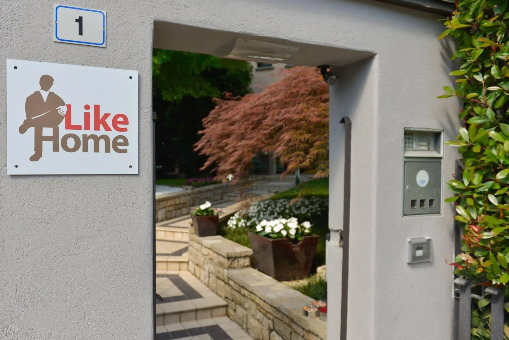 Like Home - Boutique Hotel