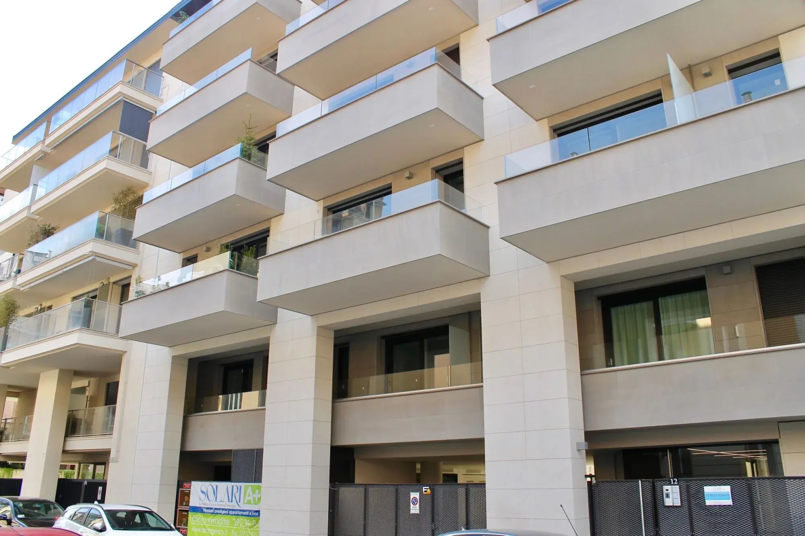 Home At Hotel - Sormani