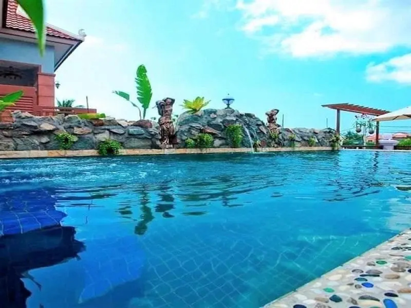 Antonios Villa Hotel